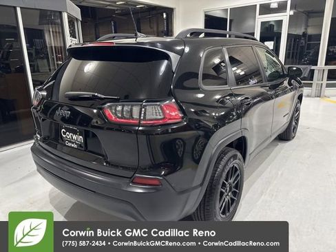 Used 2019 Jeep Cherokee Latitude Plus image 8