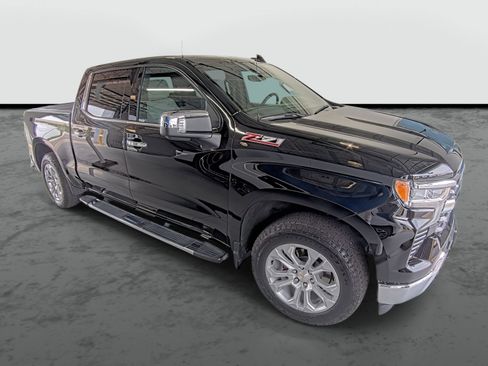 Certified 2025 Chevrolet Silverado 1500 LTZ w/ LTZ Premium Package AWD/4WD image 4