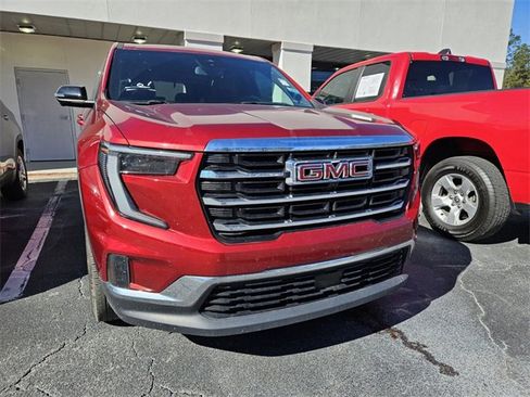 Used 2024 GMC Acadia Elevation w/ Luxury Package image 4