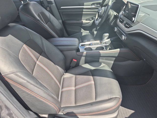 Used 2025 Nissan Altima 2.5 SR FWD image 30