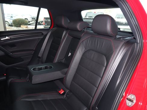 Used 2015 Volkswagen GTI Autobahn image 36