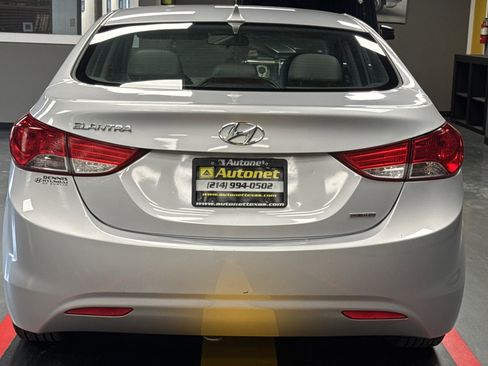Used 2011 Hyundai Elantra Limited image 5