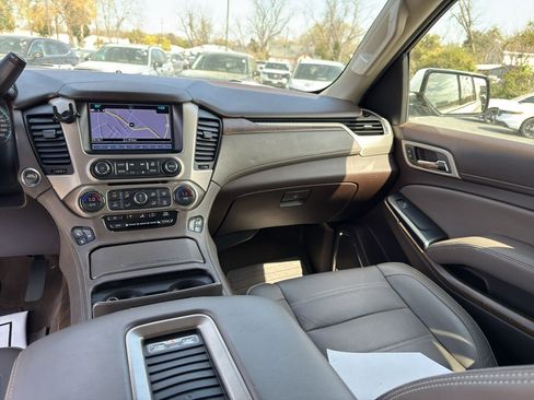 Used 2019 GMC Yukon Denali w/ Denali Ultimate Package image 29