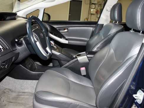 Used 2013 Toyota Prius Four FWD image 23