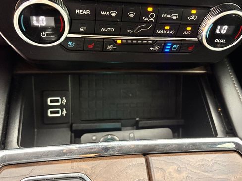 Certified 2018 Ford Expedition Max Platinum image 44