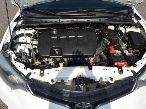 Used 2015 Toyota Corolla LE FWD image 33