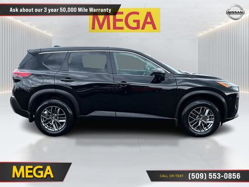 Used 2023 Nissan Rogue S AWD/4WD image 5