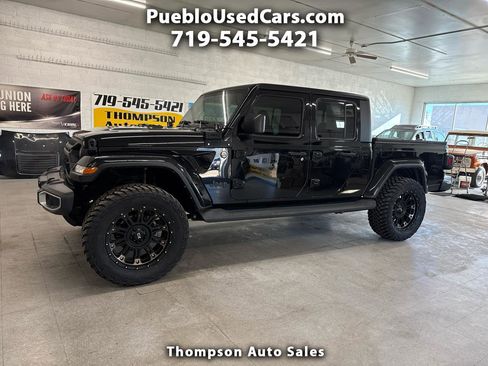 Used 2021 Jeep Gladiator Sport image 1