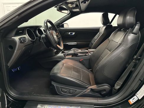 Used 2020 Ford Mustang GT Premium RWD image 27