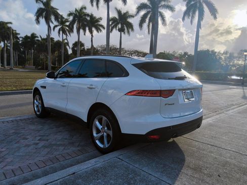 Used 2019 Jaguar F-PACE Premium AWD/4WD image 17