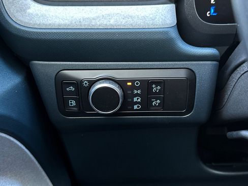 New 2026 Ford Maverick XLT image 25