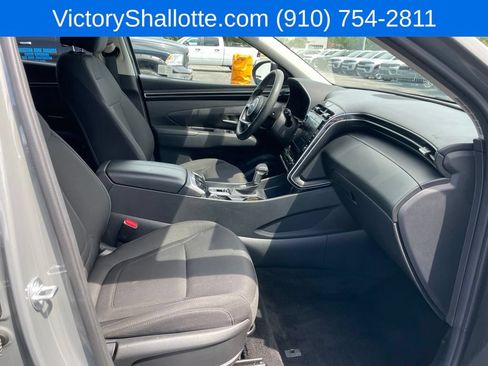 Used 2024 Hyundai Tucson SEL AWD/4WD image 16