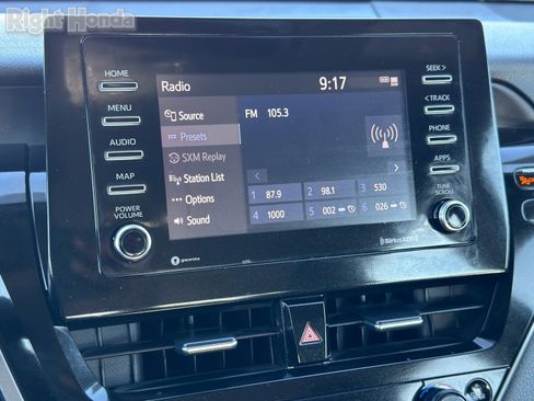 Used 2023 Toyota Camry SE image 19