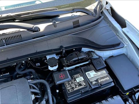 Used 2019 Hyundai Kona SEL AWD/4WD image 32