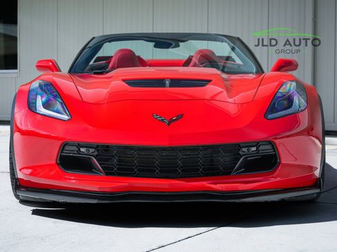 Used 2016 Chevrolet Corvette Z06 w/ 3LZ Preferred Equipment Group image 3