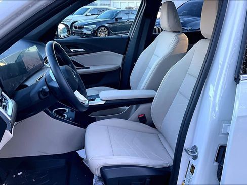 Certified 2023 BMW X1 xDrive28i w/ Convenience Package image 7