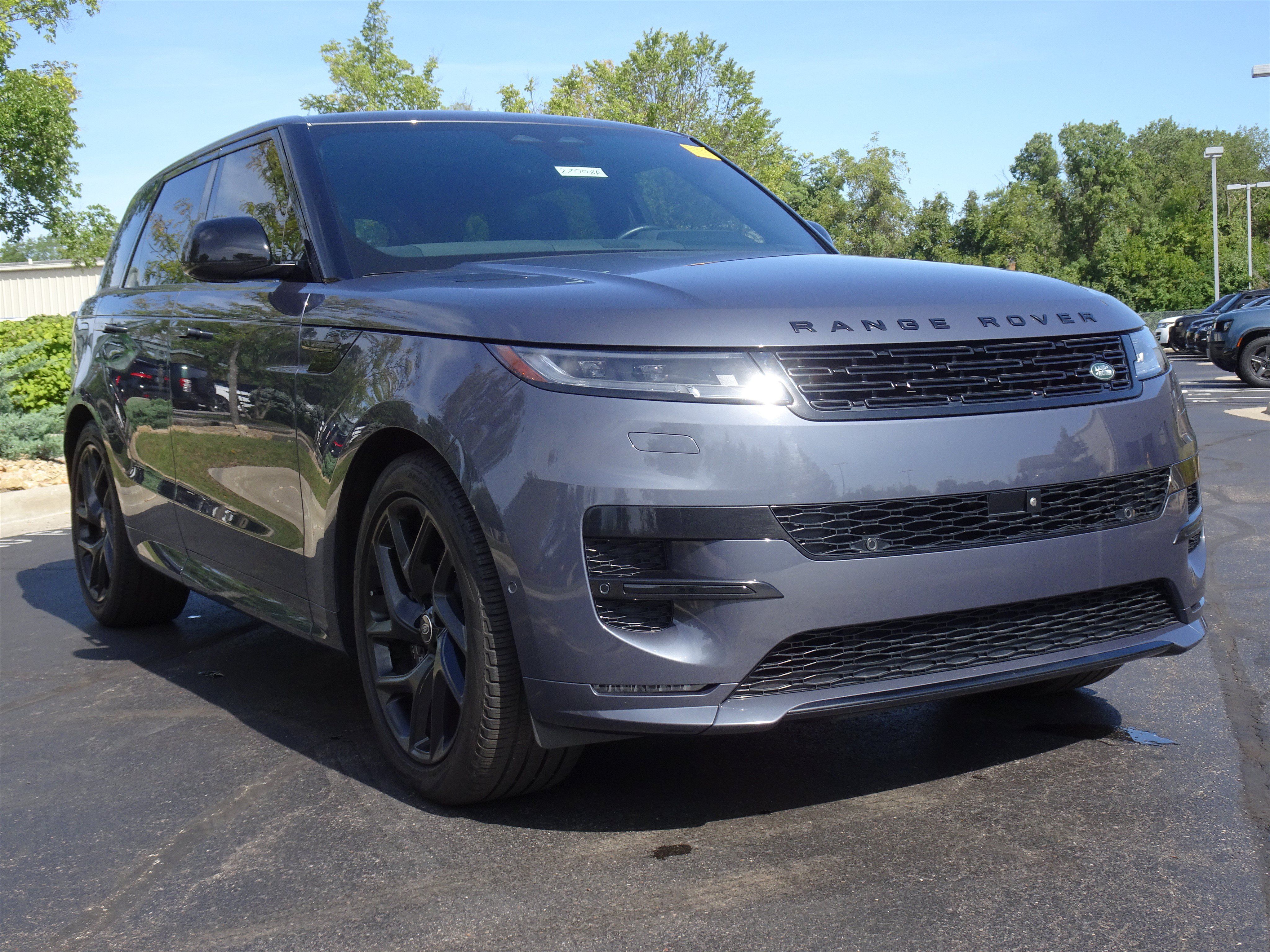 Certified 2024 Land Rover Range Rover Sport Dynamic SE AWD/4WD image 8