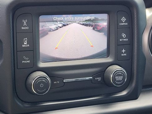 Used 2021 Jeep Wrangler Unlimited Sport image 18