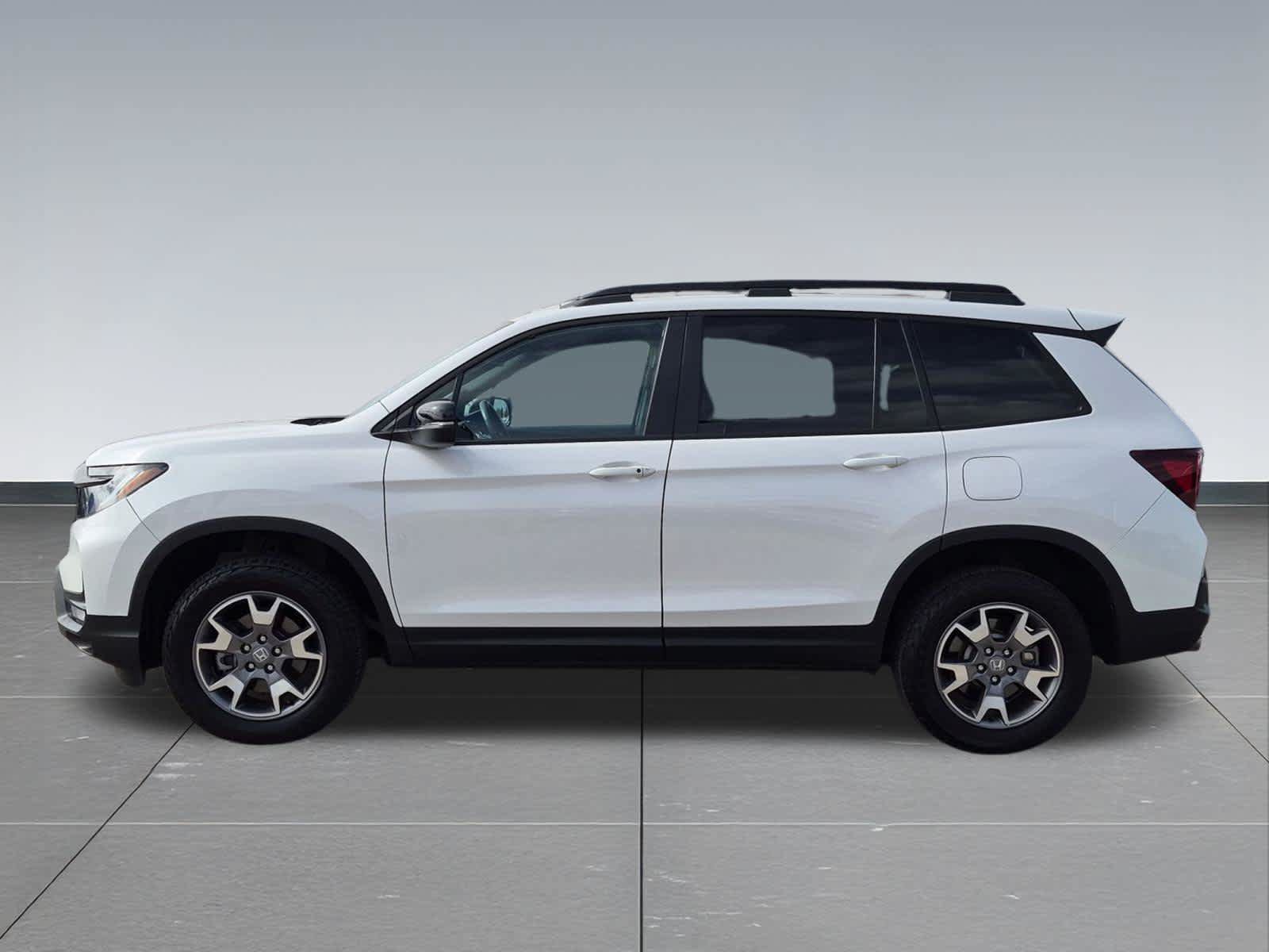 Certified 2023 Honda Passport TrailSport image 3