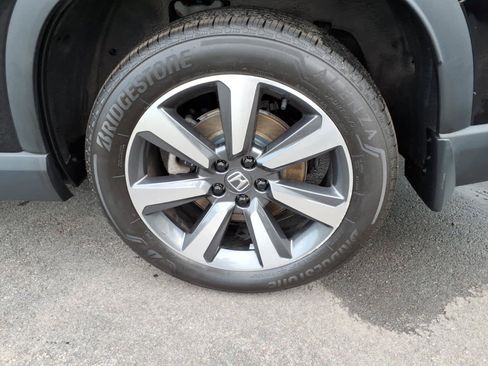 Used 2023 Honda Pilot Elite image 9