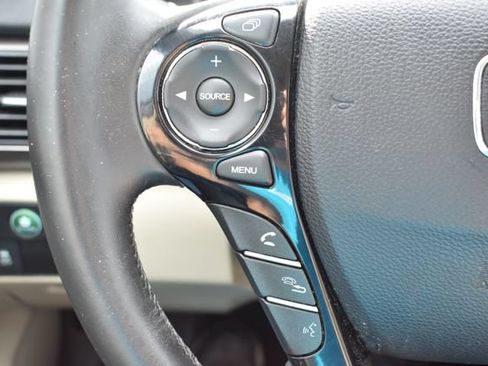 Used 2016 Honda Accord EX-L image 24