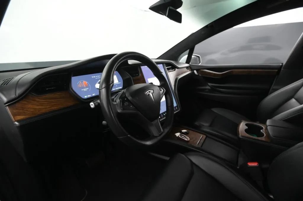 Used 2020 Tesla Model X Long Range AWD/4WD image 34