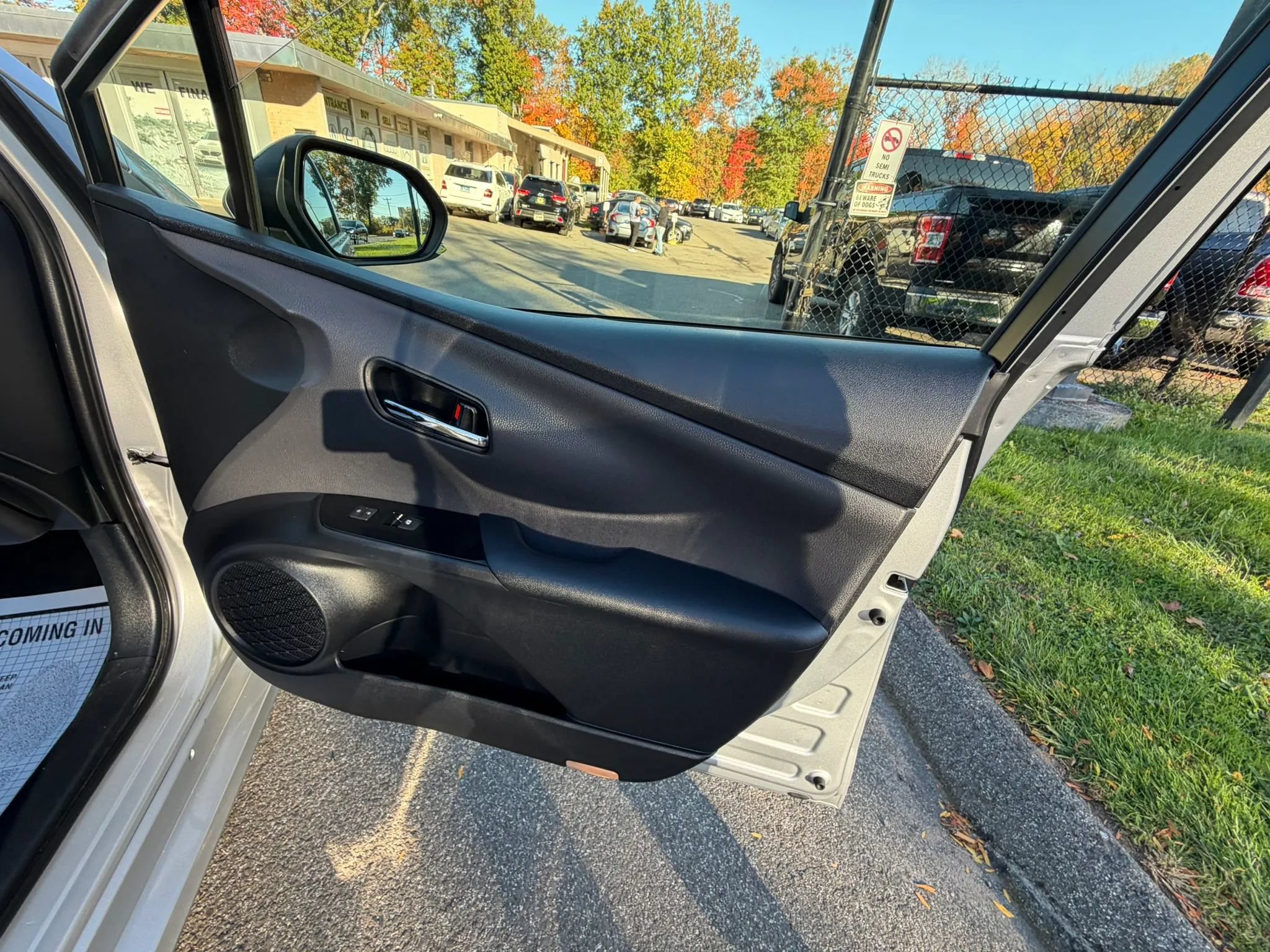 Used 2016 Toyota Prius Two FWD image 14