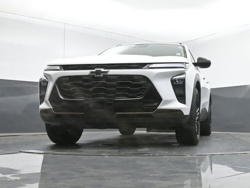 Used 2025 Chevrolet Trax ACTIV w/ Driver Confidence Package image 36