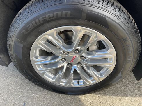 Used 2023 GMC Yukon XL SLT image 21