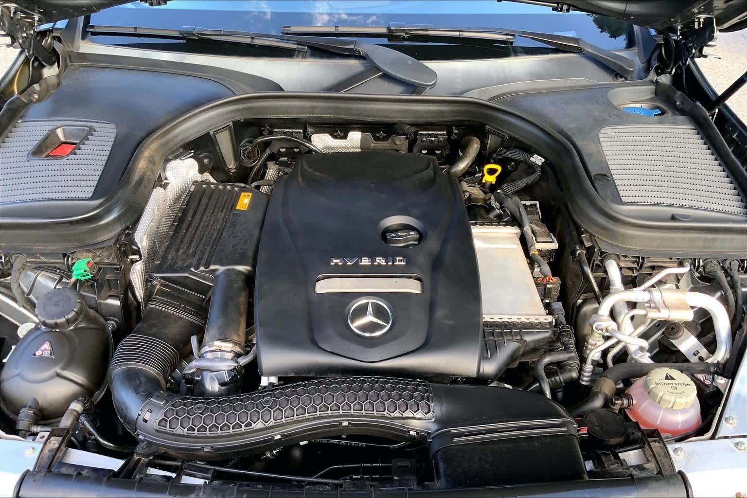 Used 2020 Mercedes-Benz GLC 350e 4MATIC image 31