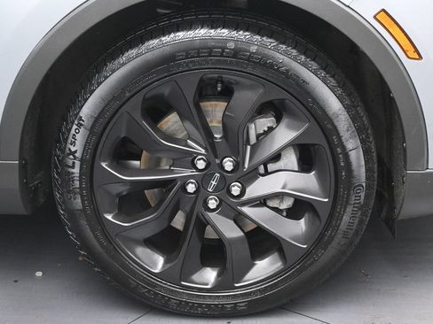 Used 2023 Lincoln Nautilus Reserve w/ Cargo Utility Package AWD/4WD image 39