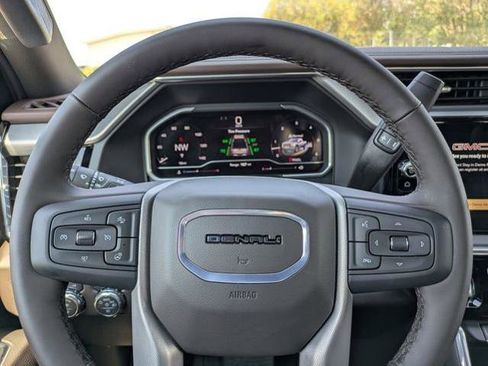 New 2025 GMC Sierra 2500 Denali w/ Denali Reserve Package image 29
