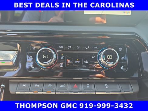 New 2026 GMC Sierra 1500 AT4 w/ Technology Package AWD/4WD image 24