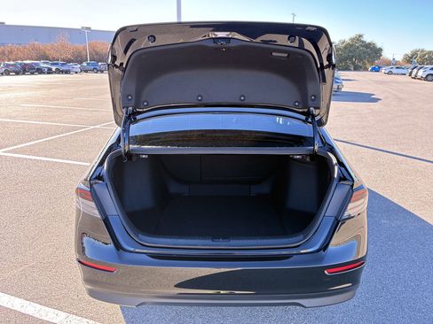 Certified 2025 Honda Accord Sport image 37