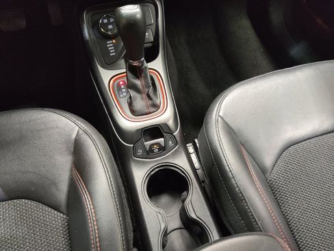 Used 2019 Jeep Compass Trailhawk w/ Cold Weather Group AWD/4WD image 26