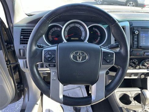 Used 2014 Toyota Tacoma 4x4 Access Cab image 14