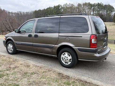 Used 2003 Chevrolet Venture LS image 5