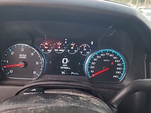 Used 2017 Chevrolet Suburban Premier image 3