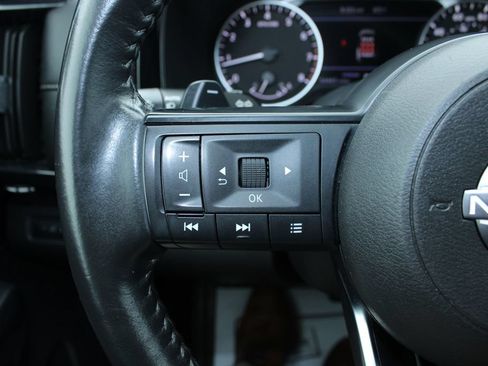Used 2024 Nissan Pathfinder SV FWD image 31