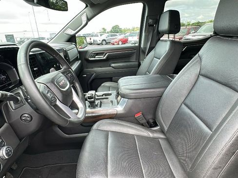 Used 2024 GMC Sierra 1500 SLT w/ SLT Premium Package AWD/4WD image 10