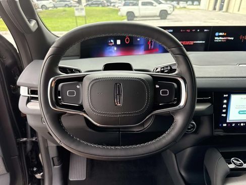 New 2026 Lincoln Navigator Reserve w/ Jet Appearance Package AWD/4WD image 28