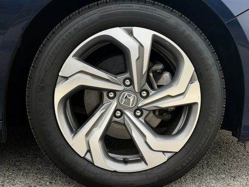 Used 2019 Honda Accord EX image 31