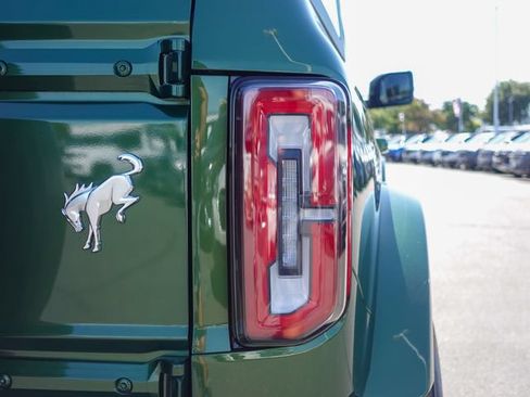 Used 2024 Ford Bronco Outer Banks AWD/4WD image 7