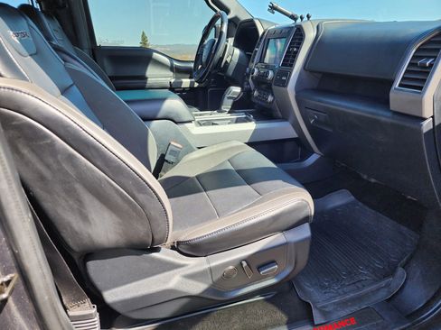 Used 2019 Ford F150 Raptor image 12