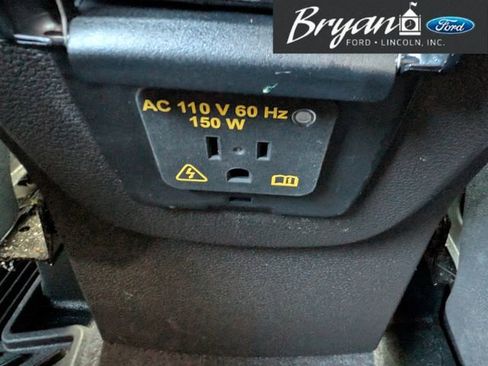 Used 2017 Ford Escape Titanium image 39