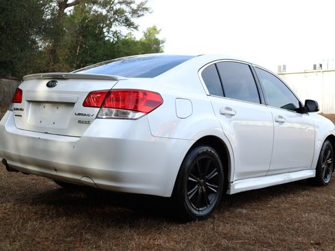 Used 2011 Subaru Legacy 2.5i Premium image 5