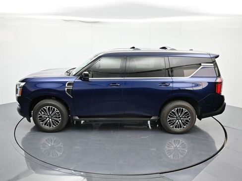 New 2025 Nissan Armada SL w/ Captain's Chari Seat Package image 37