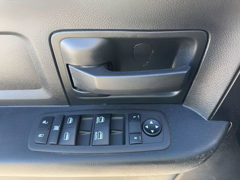 Used 2022 RAM 1500 Tradesman w/ Chrome Appearance Group image 22