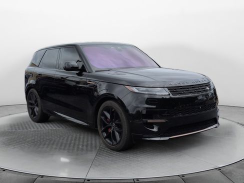 Used 2023 Land Rover Range Rover Sport SE Dynamic AWD/4WD image 3
