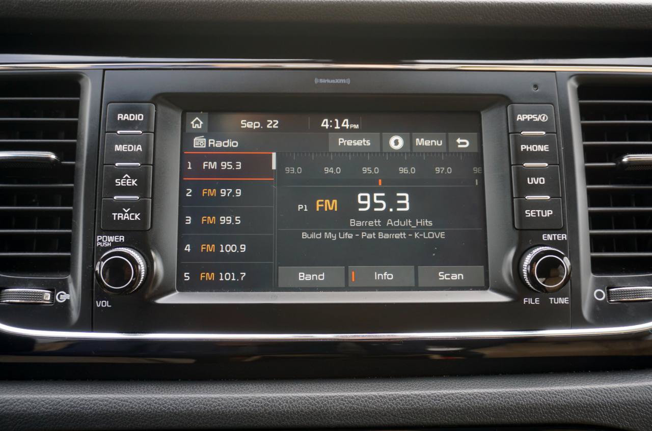 Used 2017 Kia Sedona EX FWD image 11